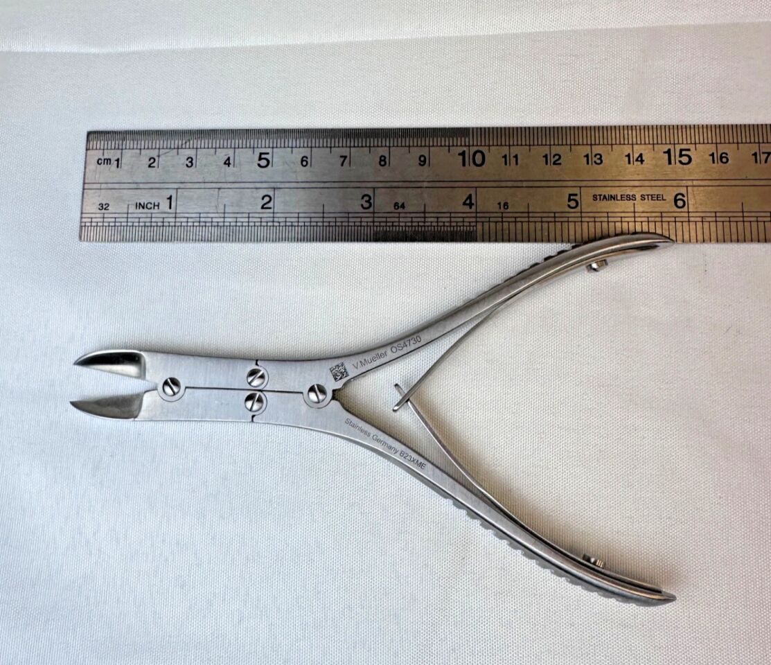 V. MUELLER OS4730 Plier Handle Straight Sharp Beak Tips Bone Cutting Forcep — photo 6