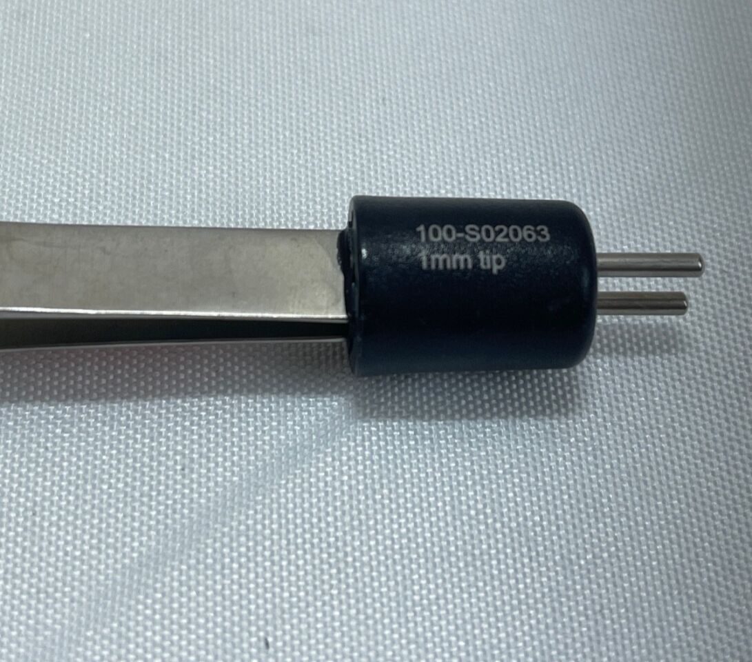 MILLENNIUM 100-S02063 1mm Tip Bayonet Bipolar Forceps 8" — photo 2