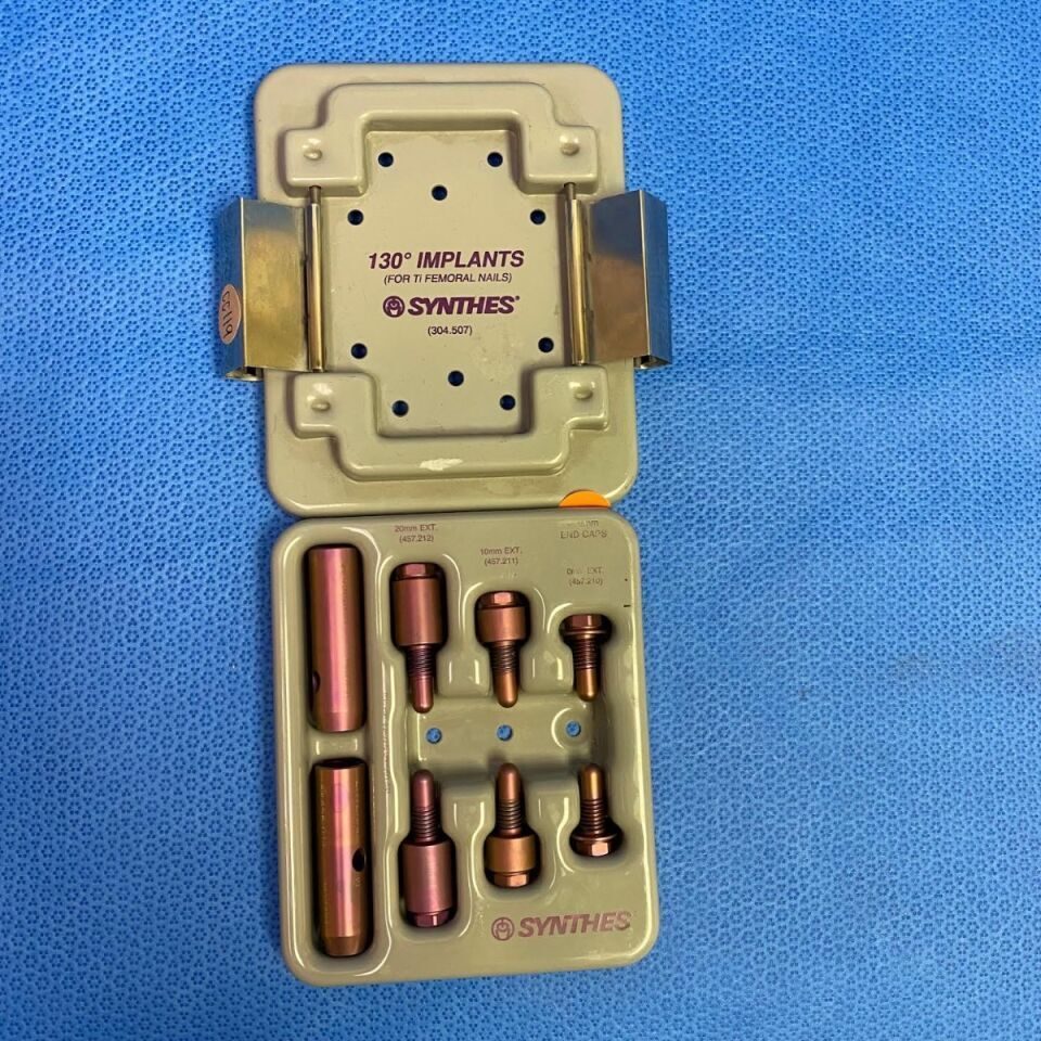 SYNTHES Implants 130°  for Femoral Nails — photo 1