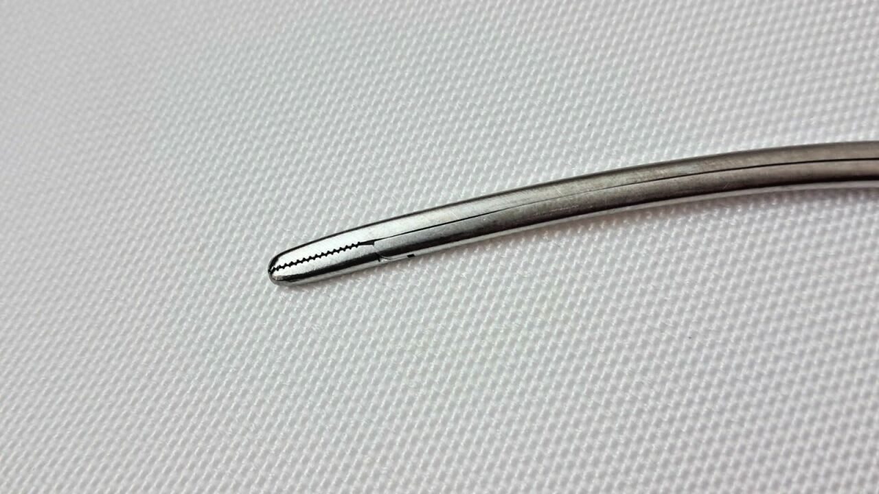 WECK 65325 Carroll Tendon Retriever Forceps Serrated Curved 5-3/4" — photo 5