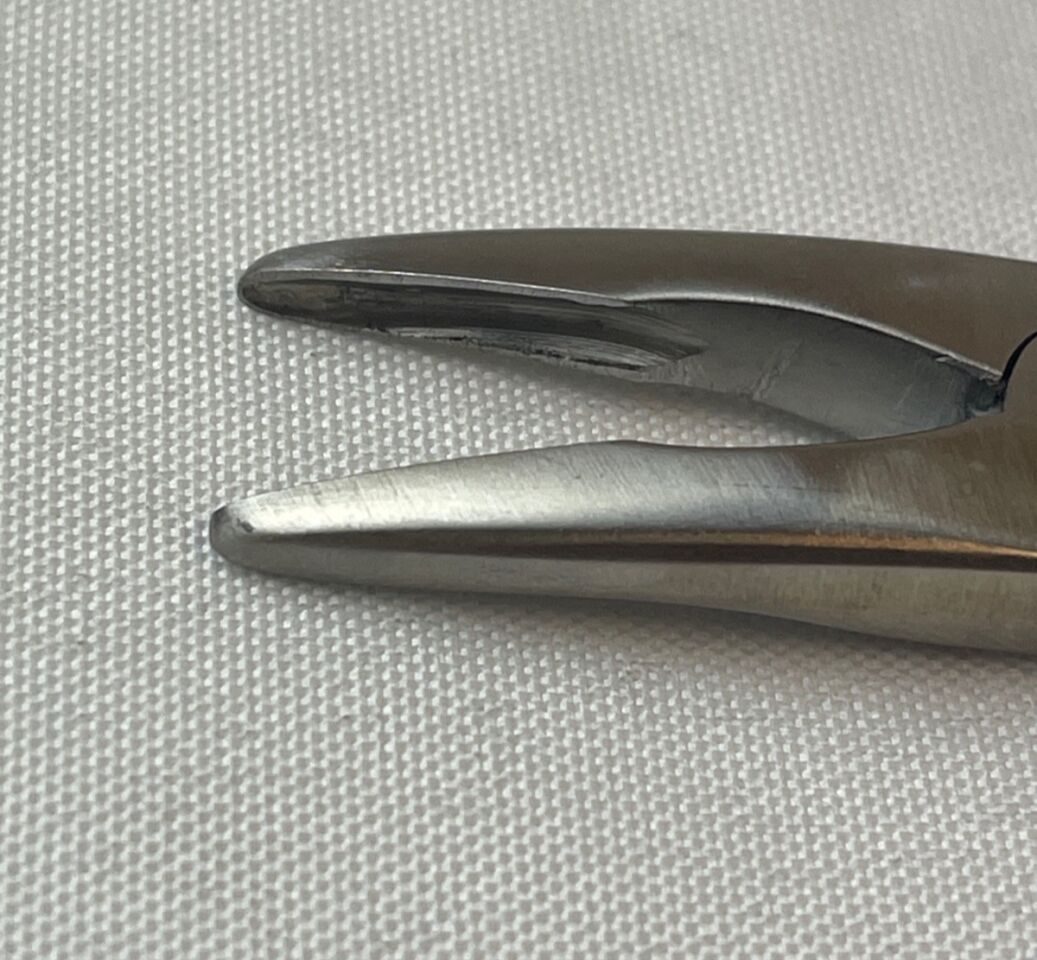 KMEDIC KM47-522 Beyer Ronguer Curved Jaw 4mm x 15mm D/A 7" Rongeur — photo 4