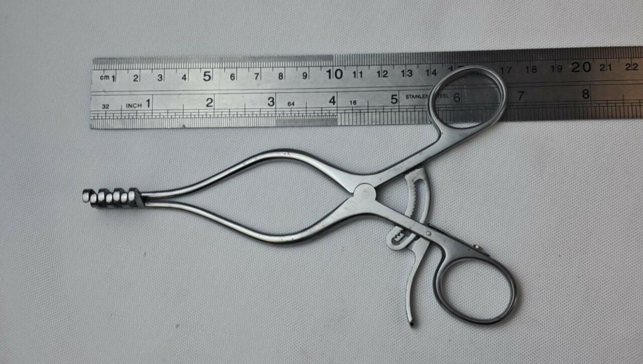AESCULAP BV075R Weitlaner Retractor 3X4 Blunt Prongs — photo 6