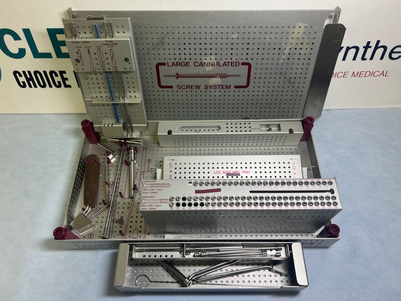 SYNTHES  Large Cannulated Screw System — photo 1