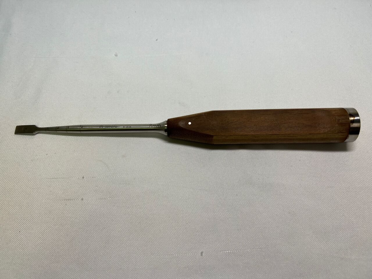SYNTHES 389.276 Orthopedic 8mm Osteotome US1209 — photo 1