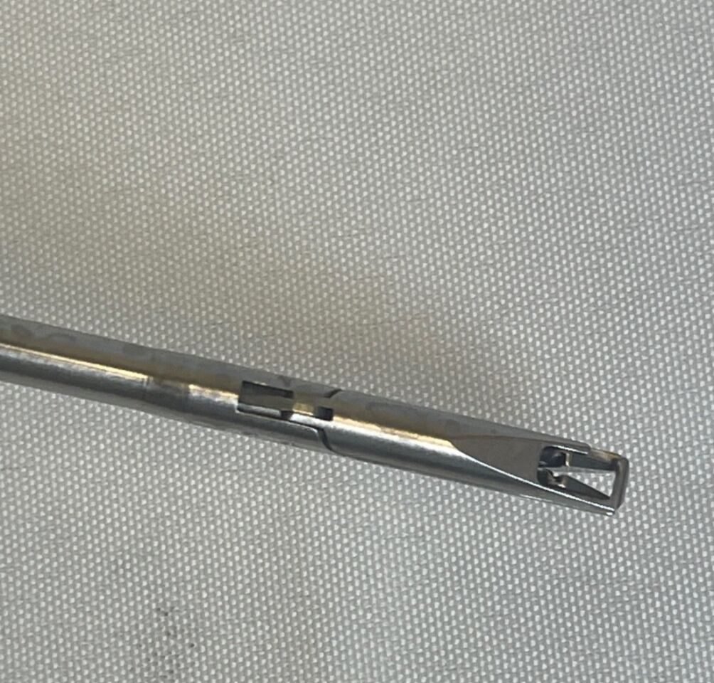 ARTHREX AR-13990 Scorpion Suture Passer — photo 5