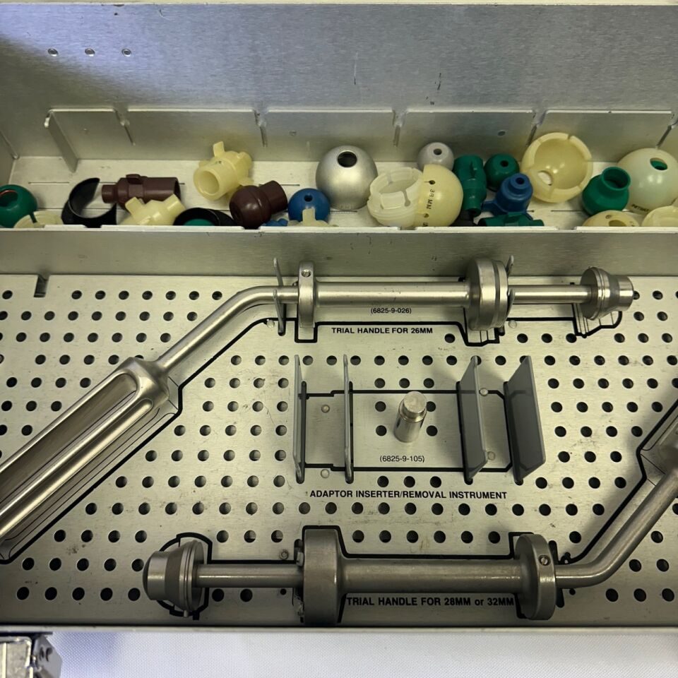 VARIOUS  Stryker Howmedica Centrax Bipolar System Trial & Instrument Set w/ Extras and Case — photo 15