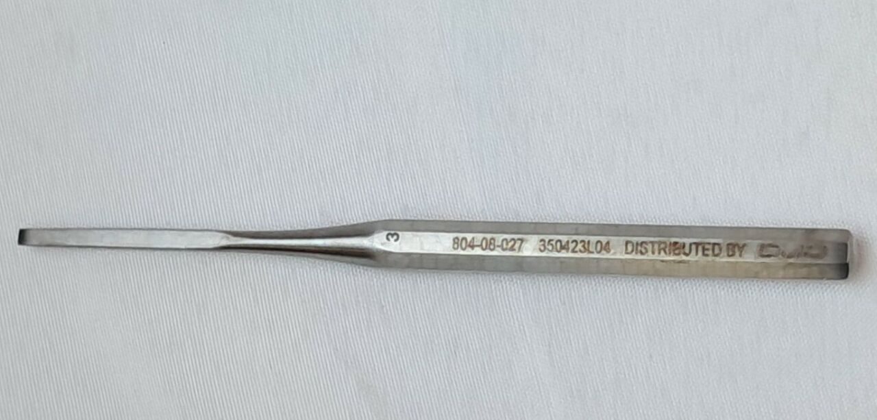 DJO 804-08-027 3mm Straight Surgical Osteotome/Chisel — photo 2