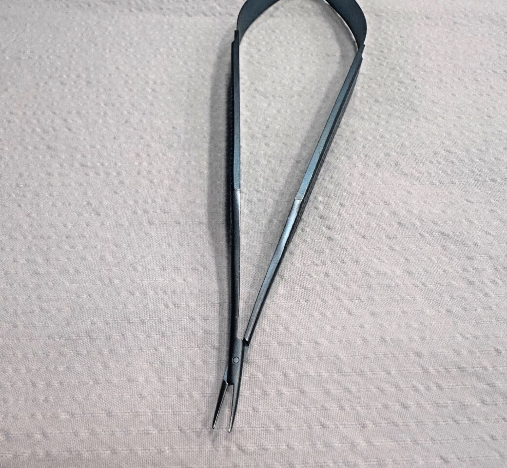 CODMAN 80-1511 Titanium Malis Needle Holder 0.5mm Curved Tip Neuro Spine — photo 5