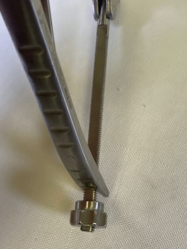 STRYKER XPI011001 Easy Step Reduction Forcep Handle w/ Ratchet — photo 5