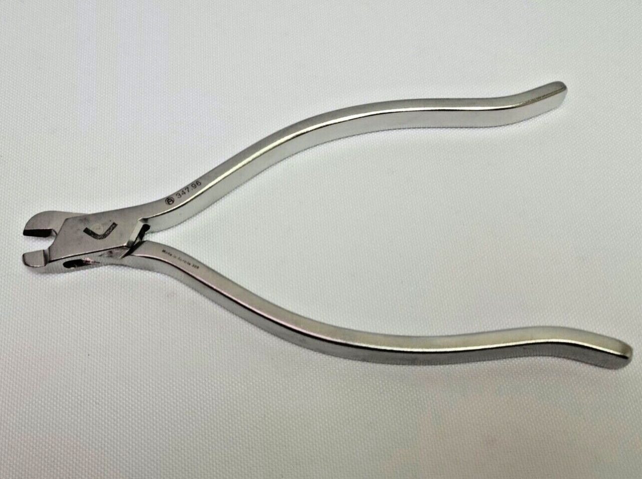 SYNTHES 347.96 Right Angle Craniofacial Bending Pliers