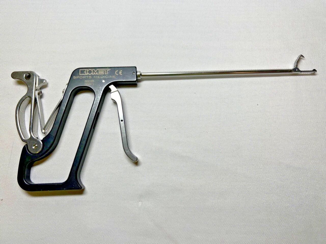 ZIMMER BIOMET 902099 BiPass Passer Punch Arthroscopy
