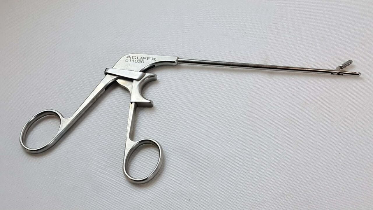 ACUFEX 011030 Straight Arthroscopic Tissue Tensioner Grasper Forceps