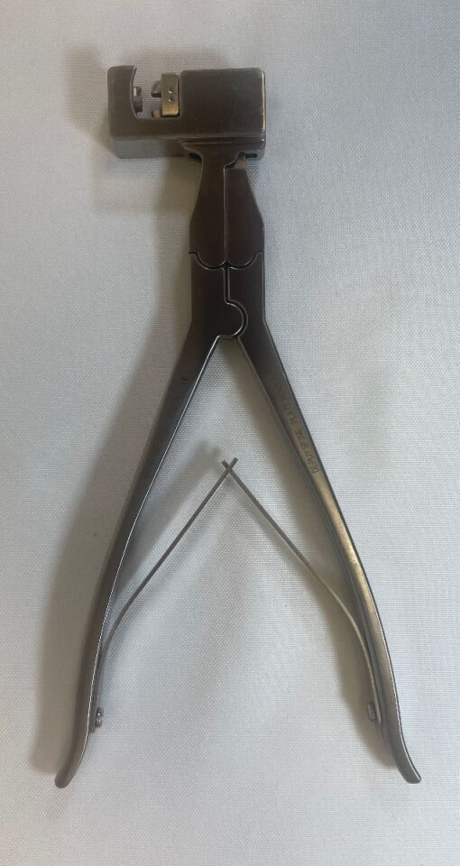 SYNTHES 2868-60-200 Plate Bender — photo 2