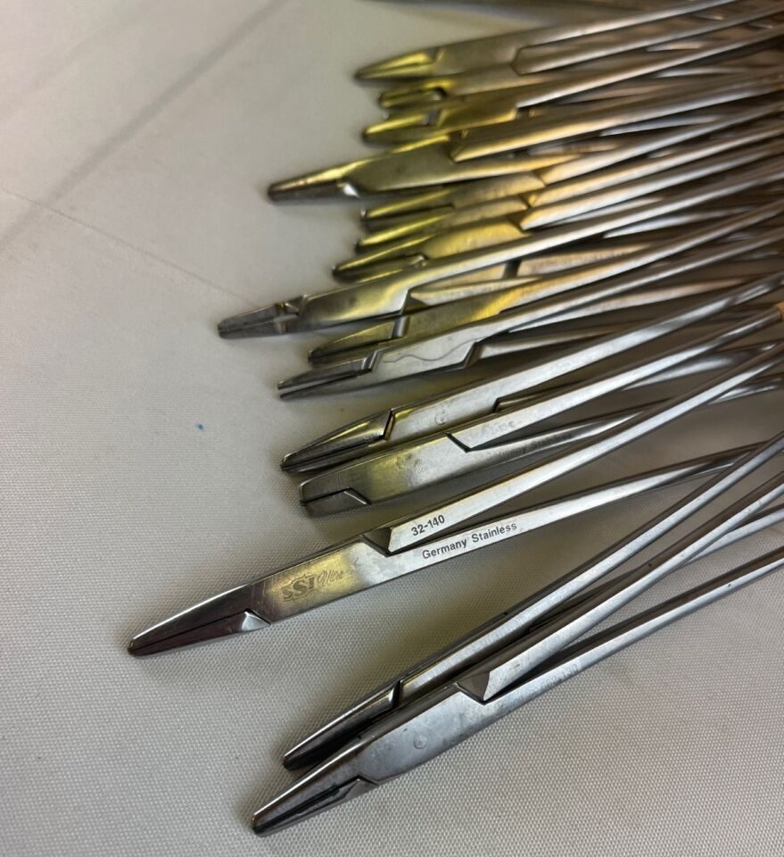VARIOUS  Set of 31 V. Mueller SSI Ultra Codman T/C Insert 8" Needle Holder w/ Stringer — photo 2
