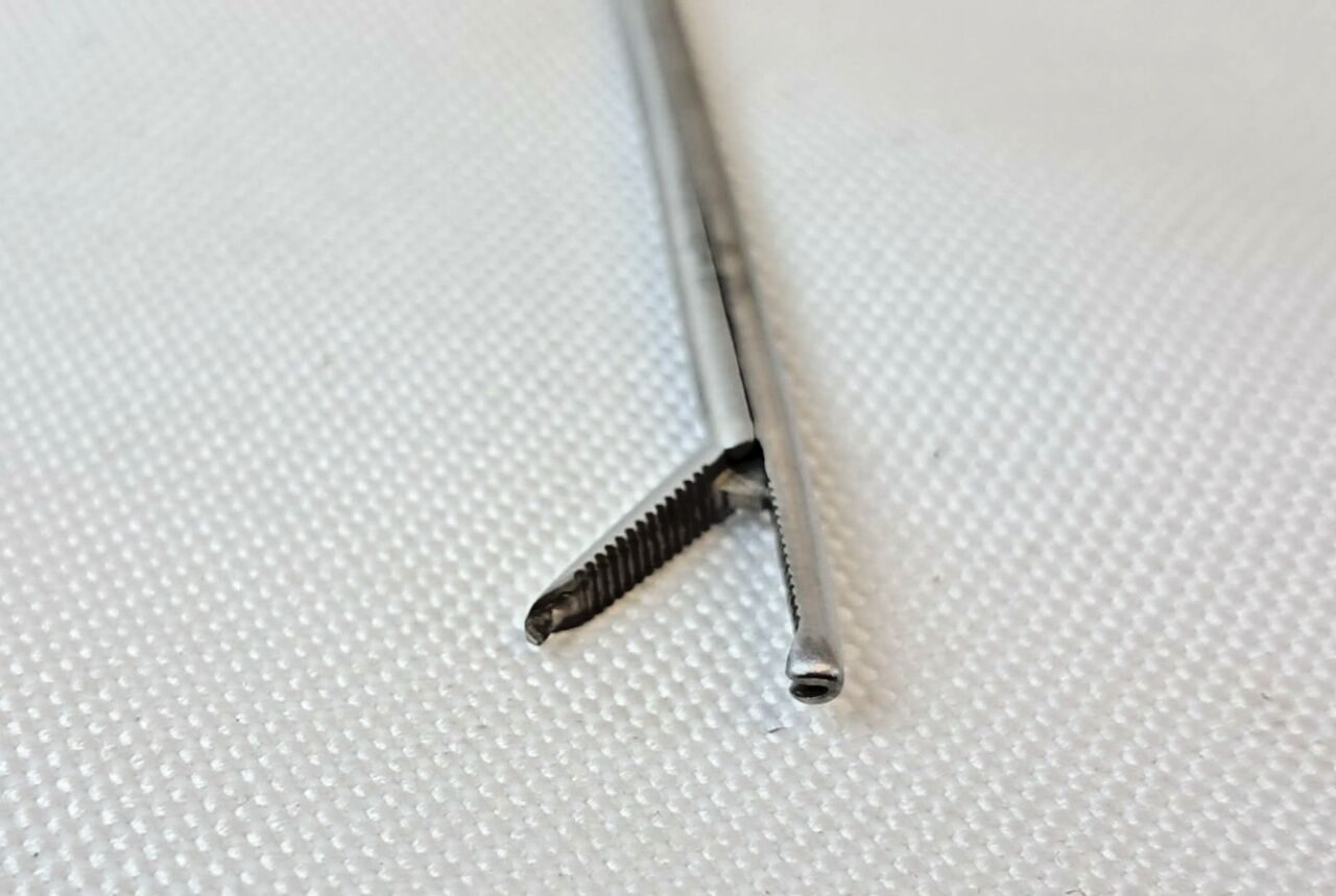 Tendon Puller 1x2 Teeth Grasping Forceps — photo 4