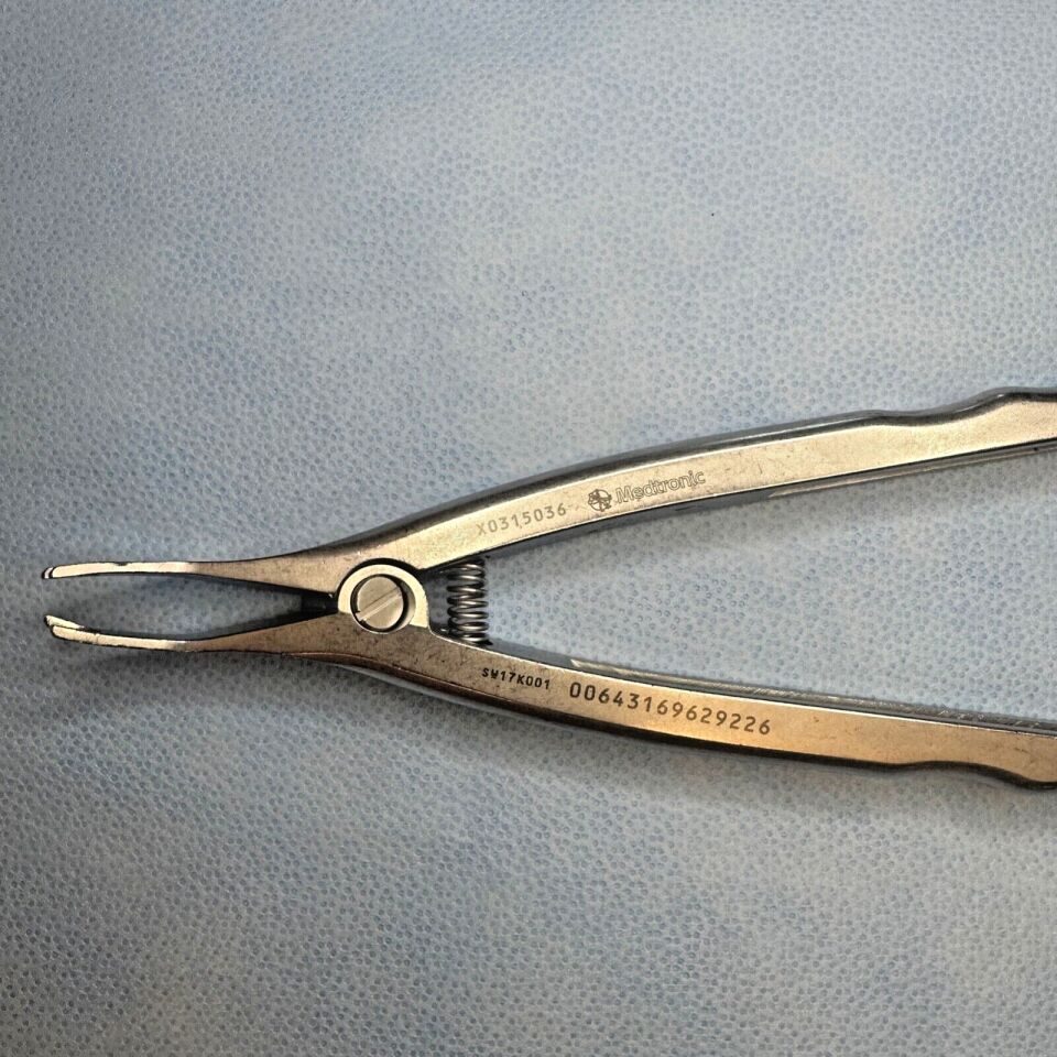 MEDTRONIC Sofamor Danek X0315036 Compressor Pliers — photo 3