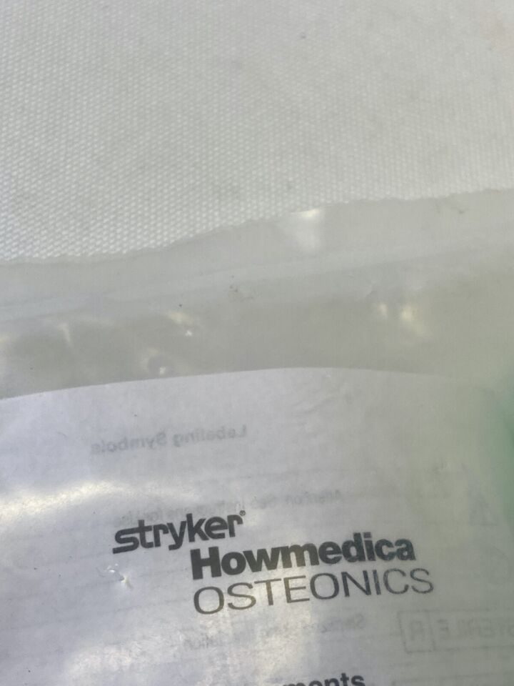STRYKER 6541-2-018 Triathlon All Poly Tibia Keel Punch Orthopedics Trauma Knee — photo 5