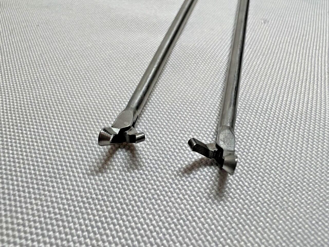 ARTHROTEK 902273 & 902373 3.4mm Angulated 45deg Curved Punches Left & Right Set of 2 — photo 5