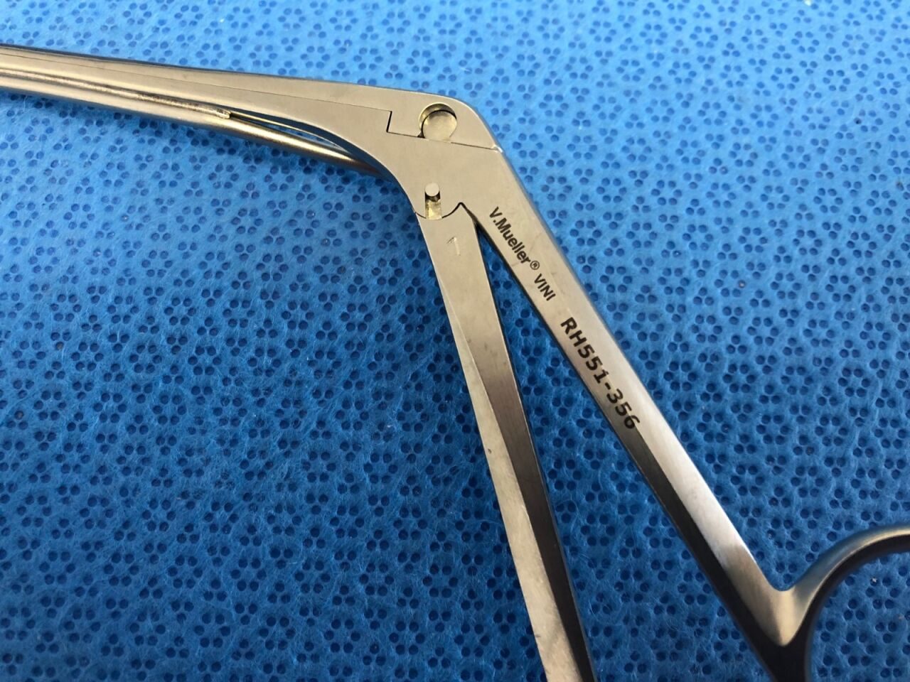 V. MUELLER RH551-356 Weil-Blakesley Fenestrated Nasal Forceps w/ Suction ENT — photo 2
