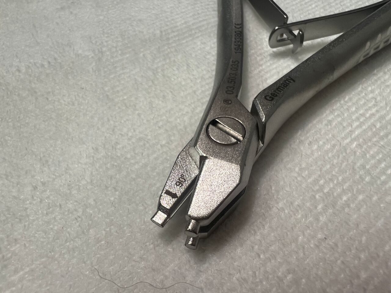 SYNTHES 03.503.035 Plate Bending Pliers — photo 3