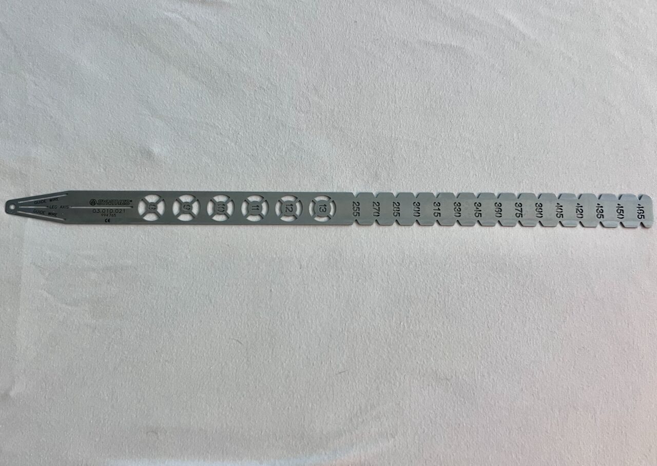SYNTHES 03.010.021 Radiographic Ruler For Tibial Nails — photo 1