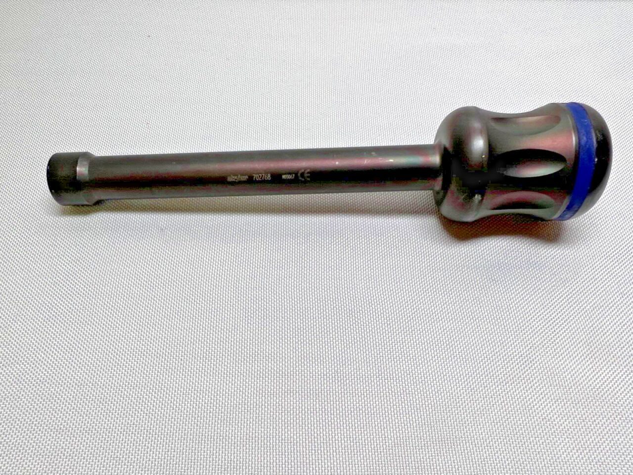 STRYKER 702768 AxSOS Orthopedic Locking Extractor Instrument