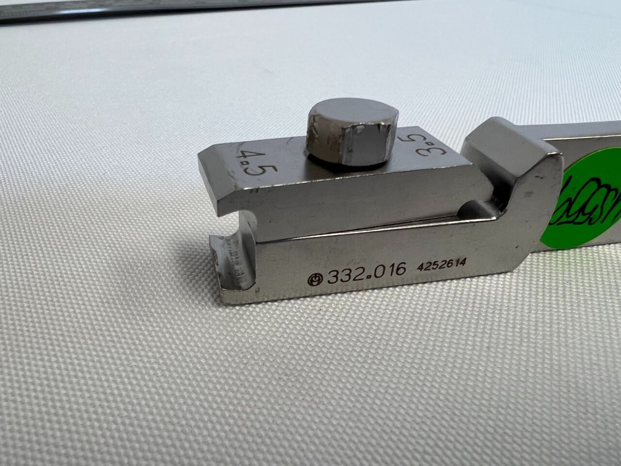 SYNTHES 332.016 Handle — photo 1