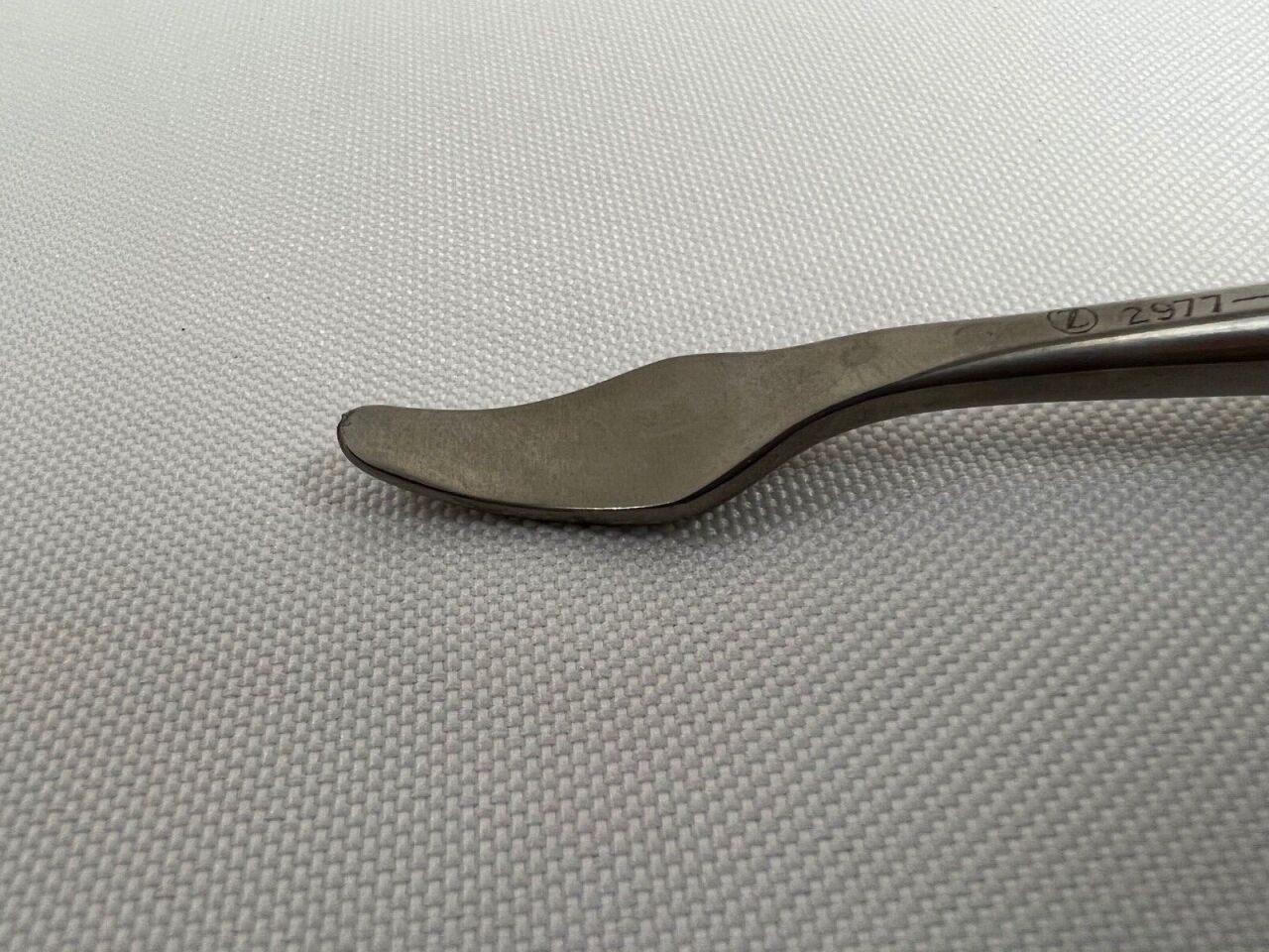 ZIMMER 2977-01 Chandler Elevator, Blade 13mm, Tip 22mm, WL 19cm — photo 2