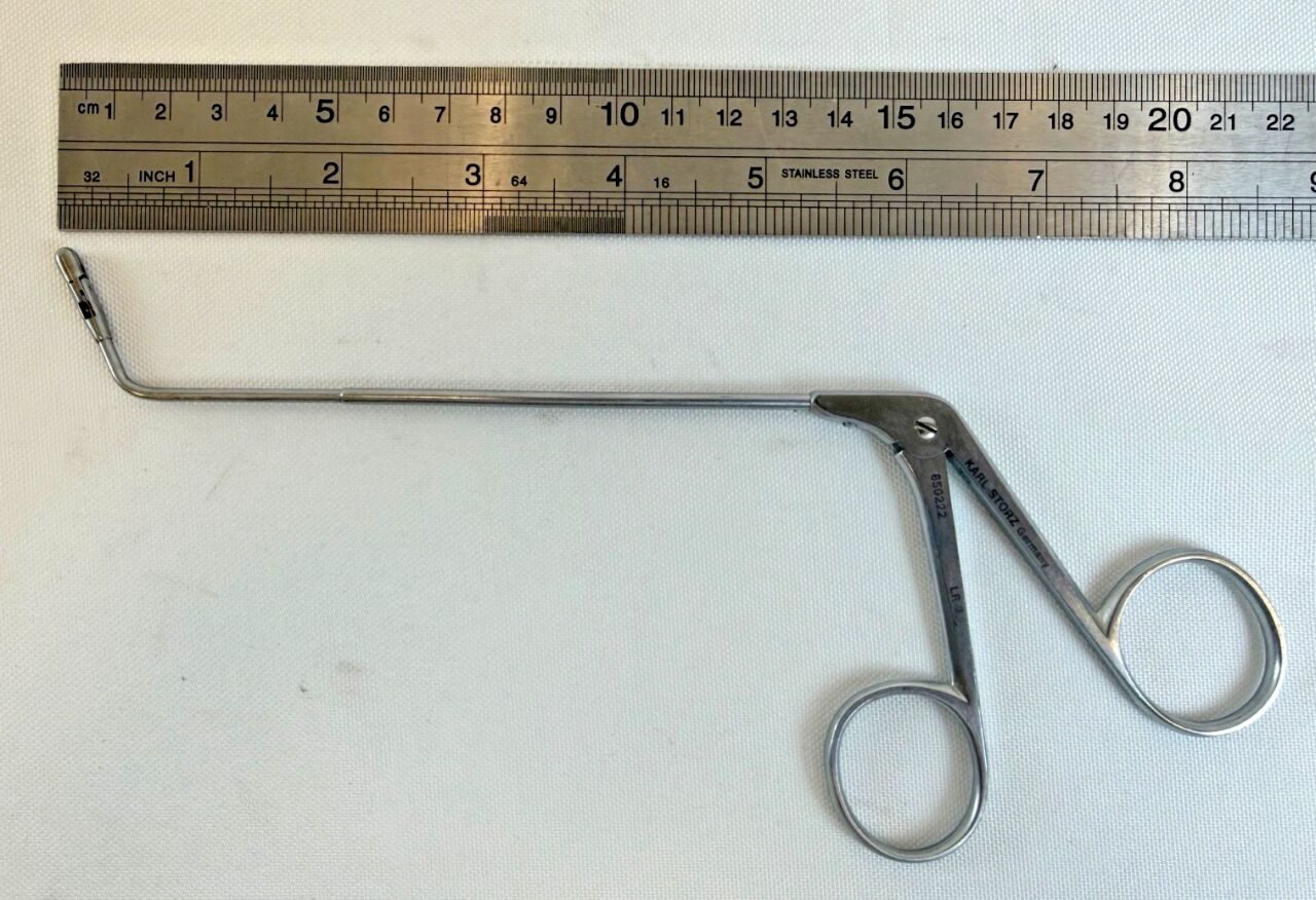 KARL STORZ 650222 Double Spoon Forceps Horizontal Opening 70° Upturned 13cm — photo 6