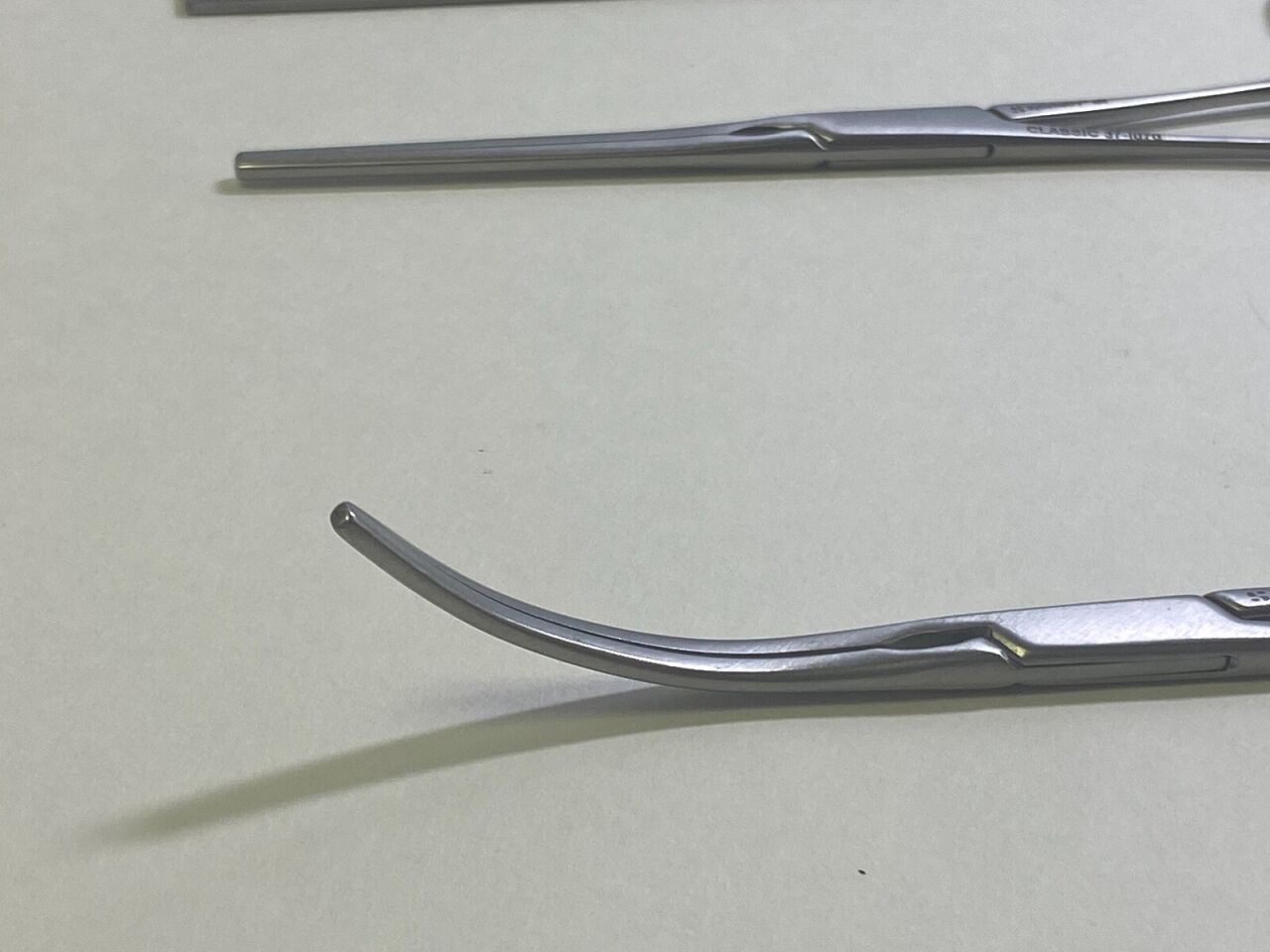 SYMMETRY 37-1070 & 37-1071 Glover Classic Bulldog Clamp Straight & Curved Set — photo 5