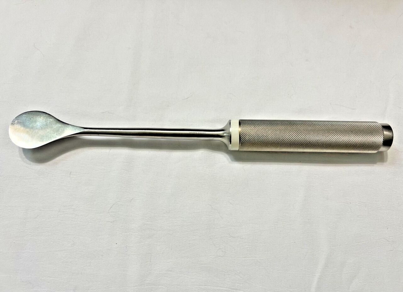 AESCULAP MD649 Orthopedic Cobb Elevator 1-1/4" Width X 11" Length — photo 1