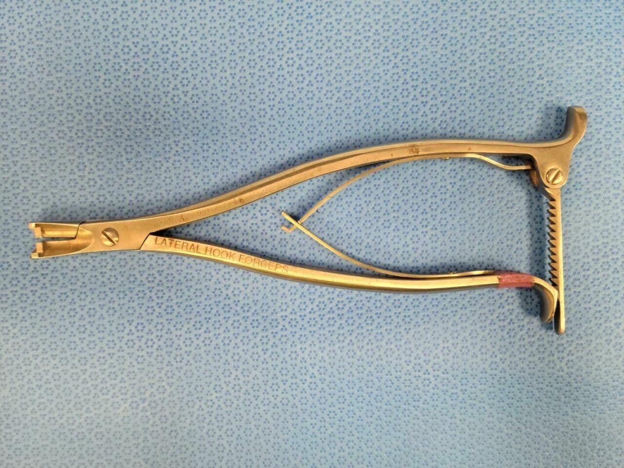 STRYKER 48040040 Surgical Orthopedic XIA Lateral Hook Forceps Neurology Spine — photo 1
