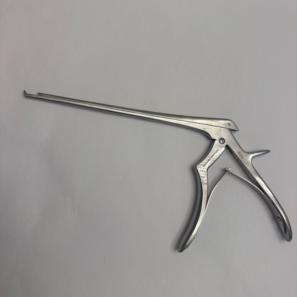 BOSS SURGICAL 70-0230 Micro Kerrison Rongeur 2mm x 40deg Up x 7" — photo 6