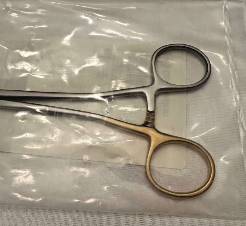 V. MUELLER GL3122-001 Glenner Hysterectomy Forceps Curved Left WL 21cm — photo 4