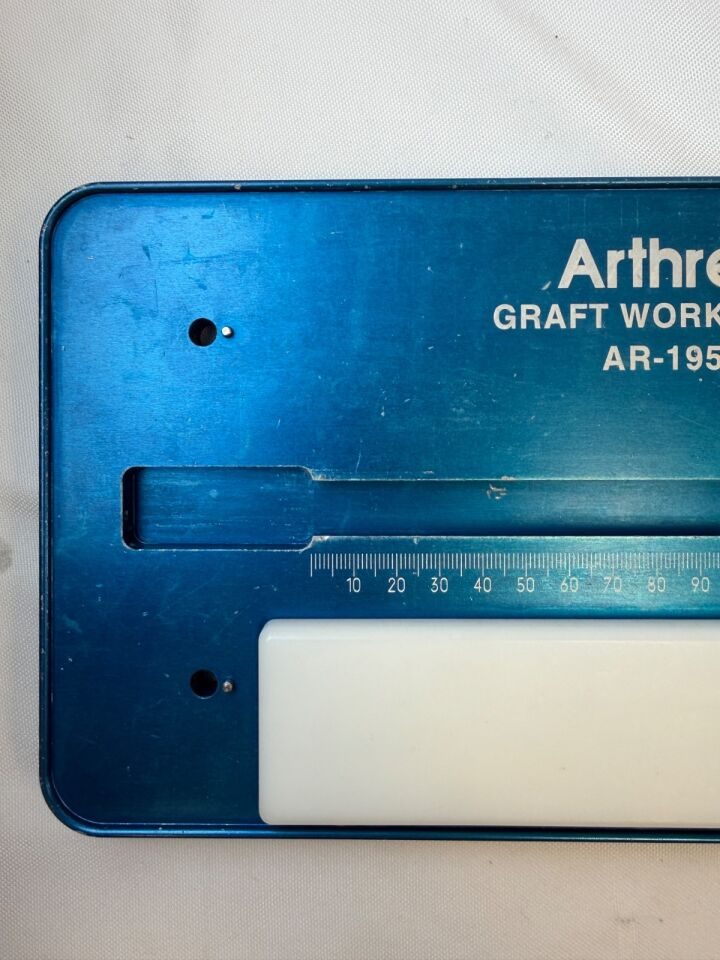 ARTHREX AR-1950 Graft Workstation ACL Graft Prep — photo 2