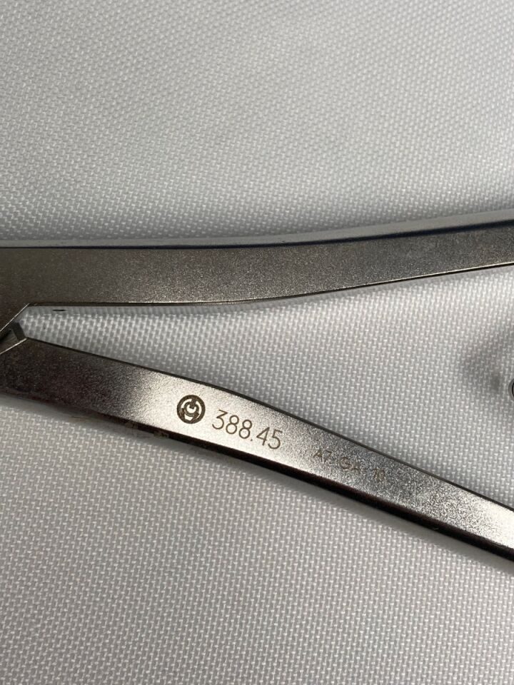 SYNTHES 388.45 USS 3.5mm Bar Holding Forceps — photo 2