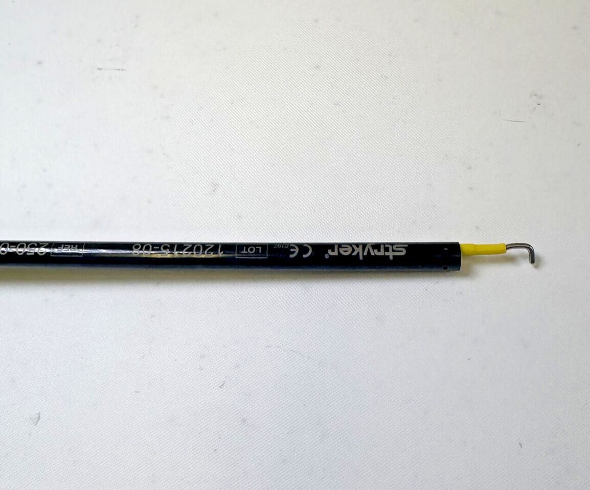 STRYKER 250-070-443 w/ 250-070-460 StrykeProbe L-Tip with Sheath — photo 7