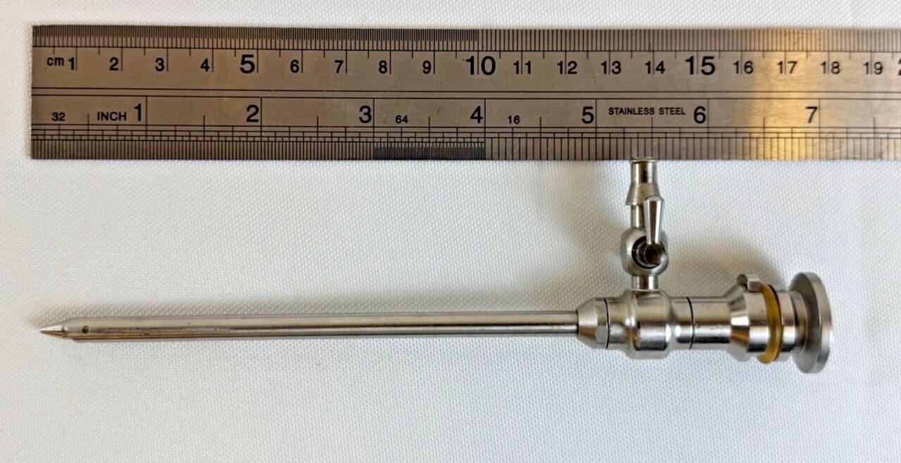 STRYKER 747-031-530 5.8mm Single Rotating Valve Arthroscopic Cannula & Obturator — photo 6