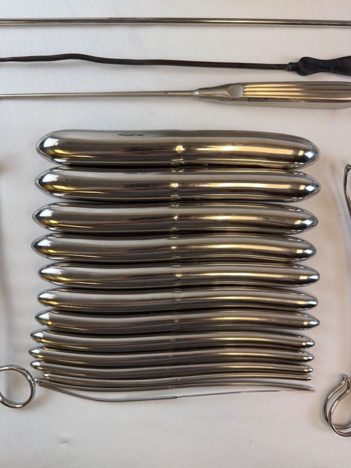 V. MUELLER 27 Piece w/ Sterilization Case OBGYN Dilator Speculum Forcep Tray — photo 4
