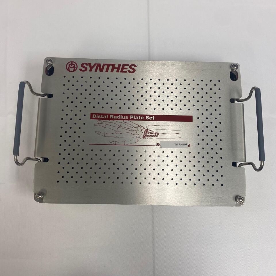 SYNTHES Distal Radius Titanium Plate Set — photo 7