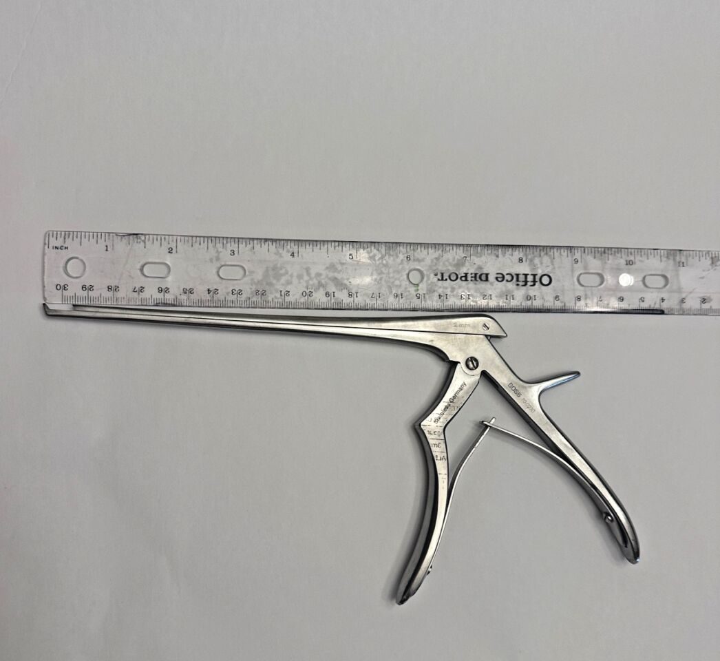 BOSS SURGICAL 70-0230 Micro Kerrison Rongeur 2mm x 40deg Up x 7" — photo 12
