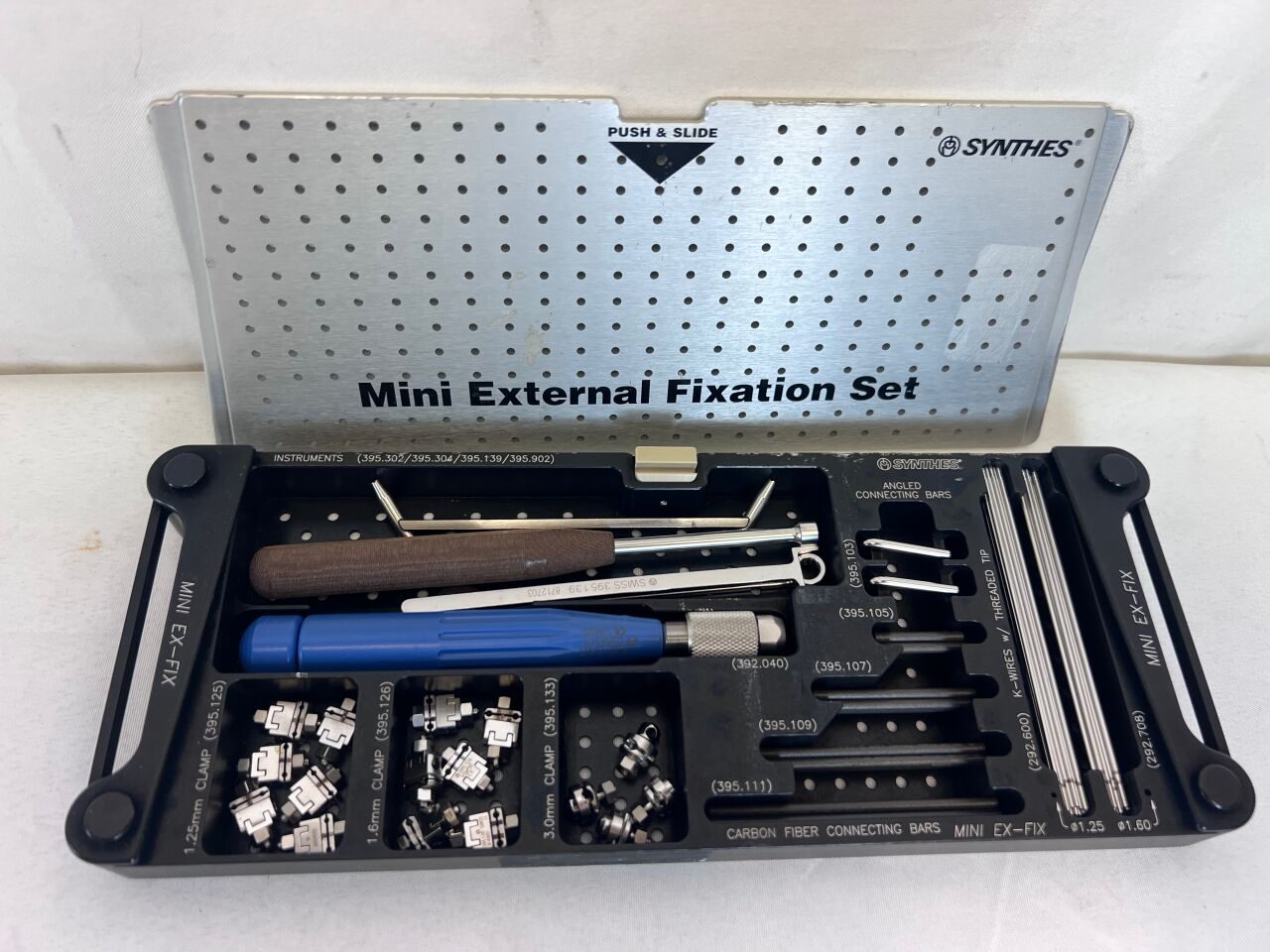 SYNTHES  Mini External Fixation Set — photo 1