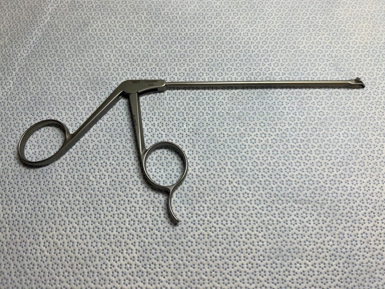 SHUTT-LINVATEC 31.10012 Surgical 45deg Angle Micro Scissor Forcep 3.4mm x 130mm — photo 1