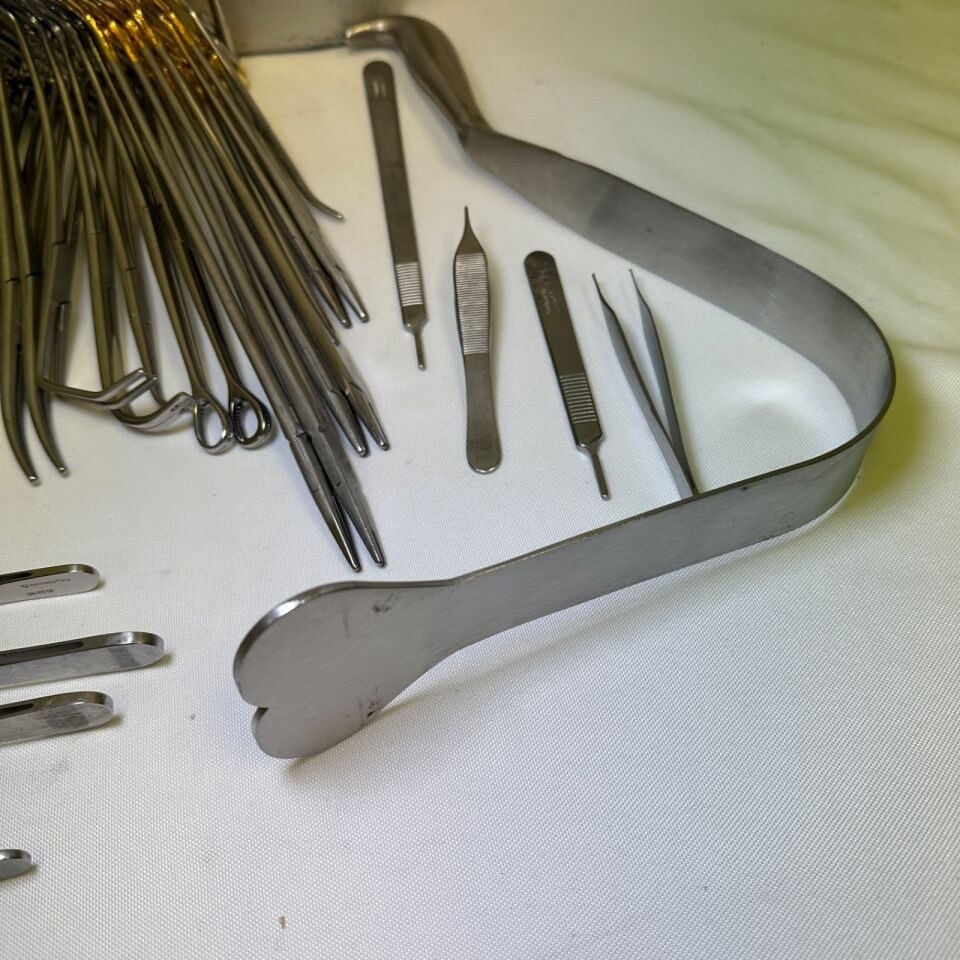 VARIOUS  V.Mueller Codman Symmetry Gastric Open Roux-en-Y (RNY) Instrument Set — photo 6