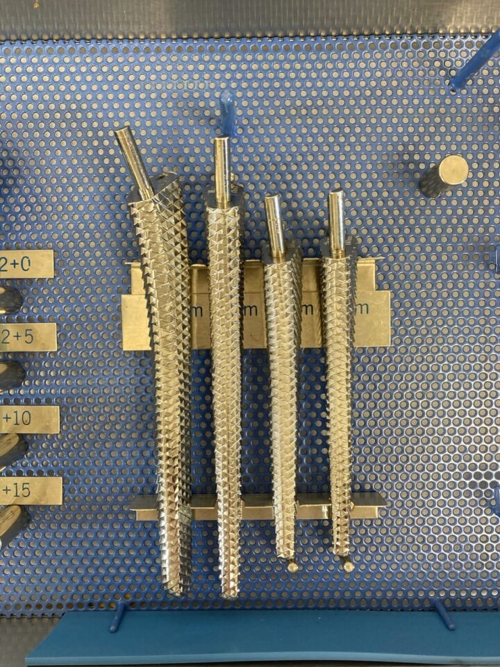 KIRSCHNER MEDICAL KMC Modular Hip System Instrumentation & Trials Set — photo 3
