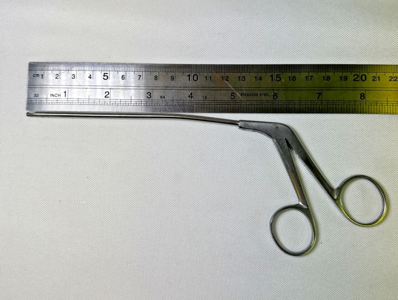 R. WOLF 8404.12 Arthroscopic Hook Scissors 3.4mm Straight 130mm — photo 6