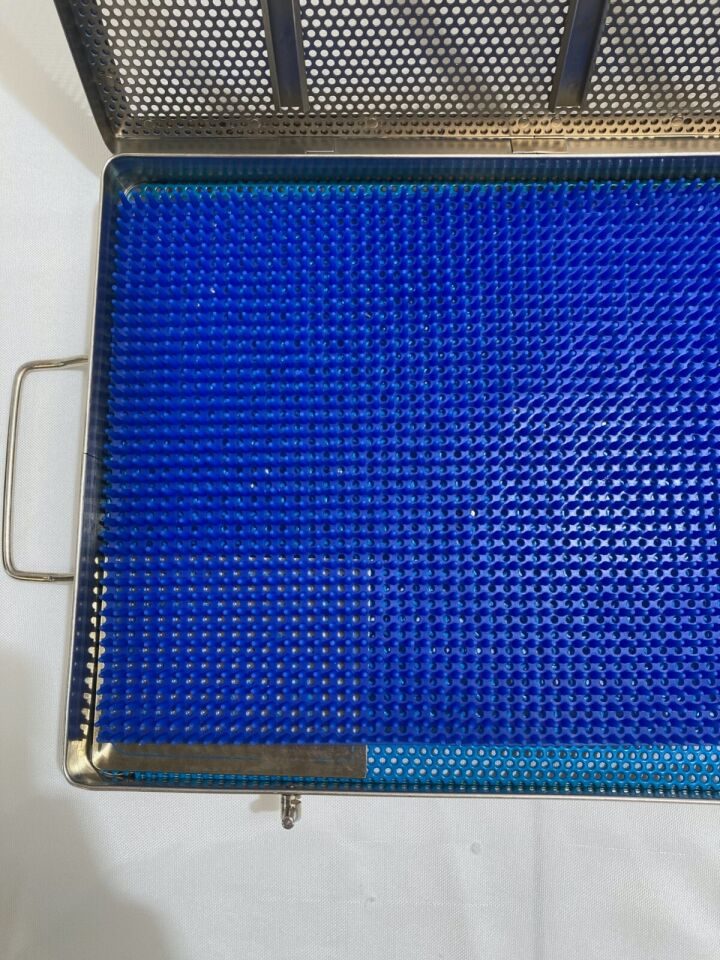 w Silicone Insert 15" x 10" x 2" Surgical Cases — photo 2