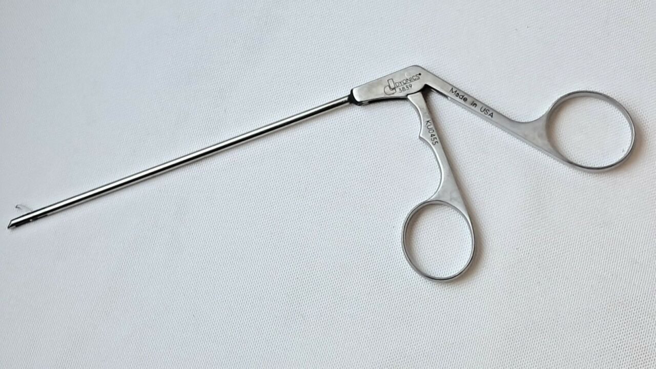 SMITH & NEPHEW DYONICS 3839 Basket Forceps Punch Straight 130mm Arthroscopy — photo 2