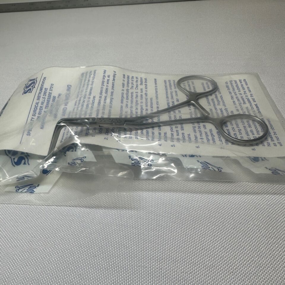 SSI 55-5015 90deg 5 1/2" Debakey Miniature Clamp — photo 5