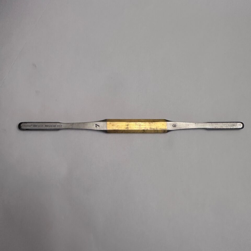 V. MUELLER RH2110-007 Double-Ended Rasp GRIT 7 & 8 8-1/4IN Course & Very Course — photo 8